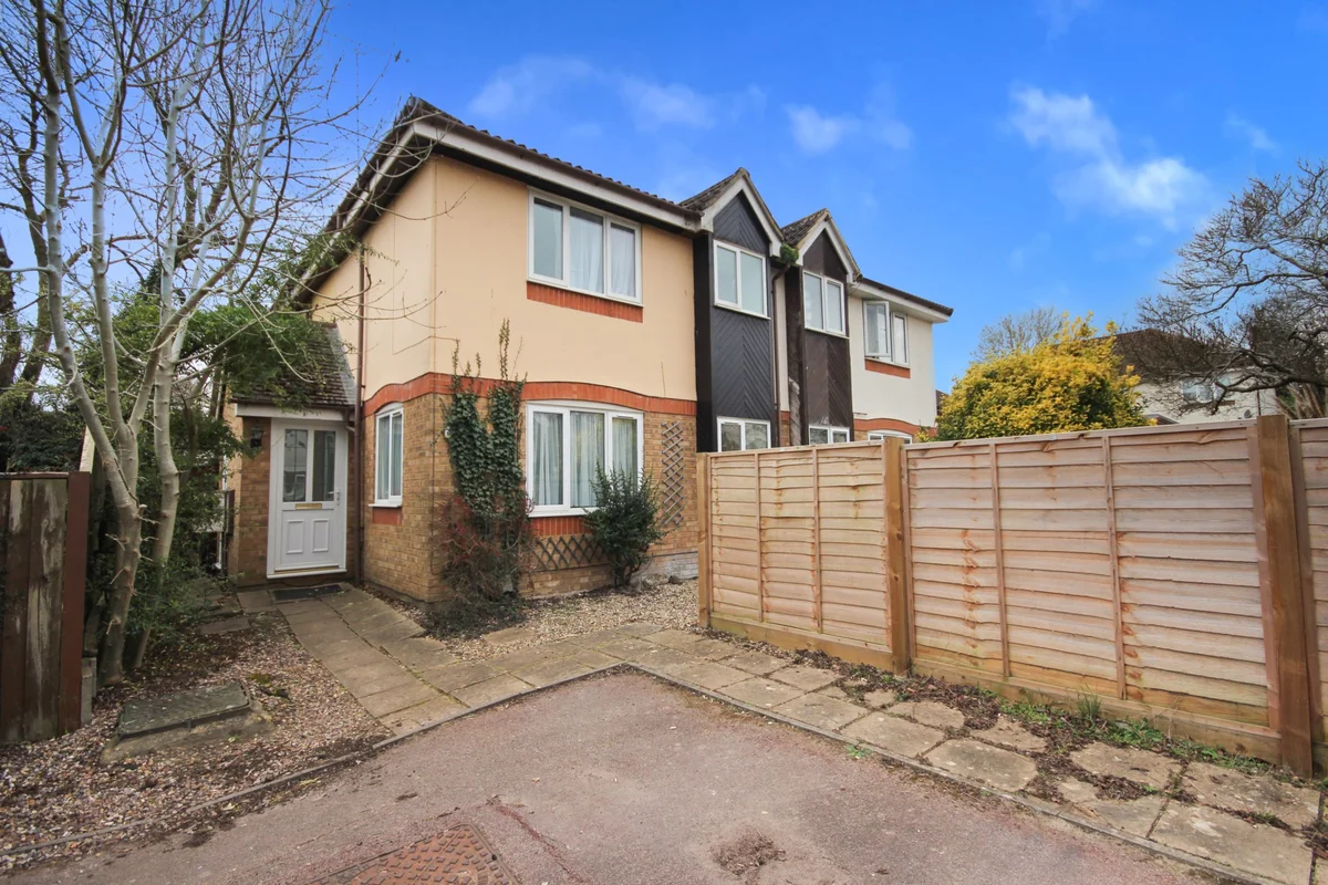Milward Gardens, Binfield, Bracknell, RG12