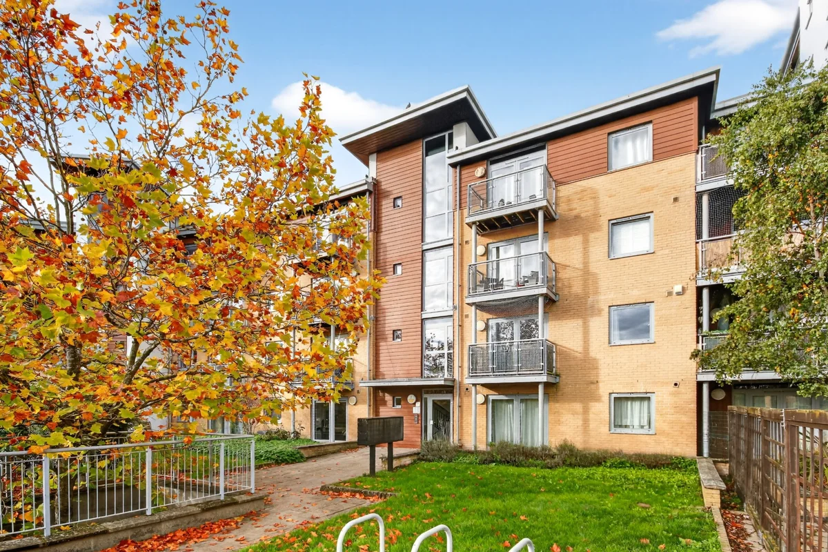 Kelvin Gate, Bracknell