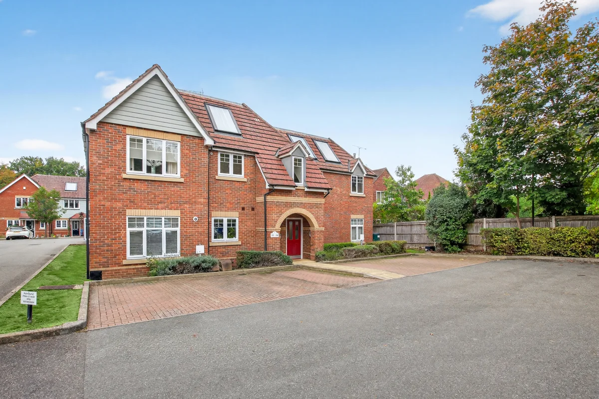 Windermere Gate, Bracknell, RG12