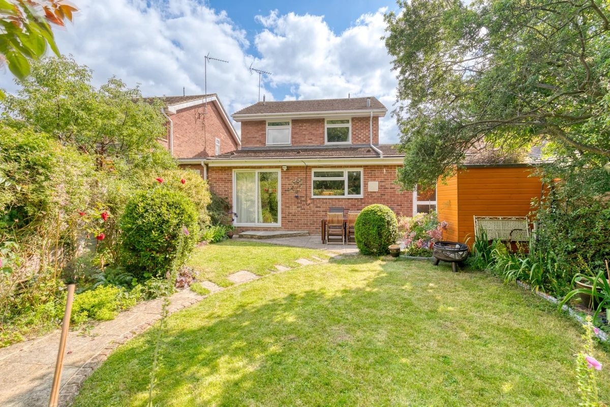 Woosehill Lane, Wokingham