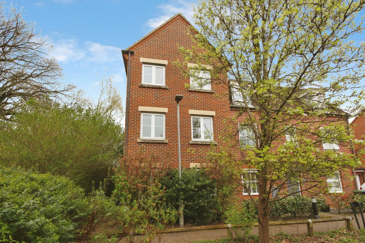 Pheasant View, Bracknell, RG12