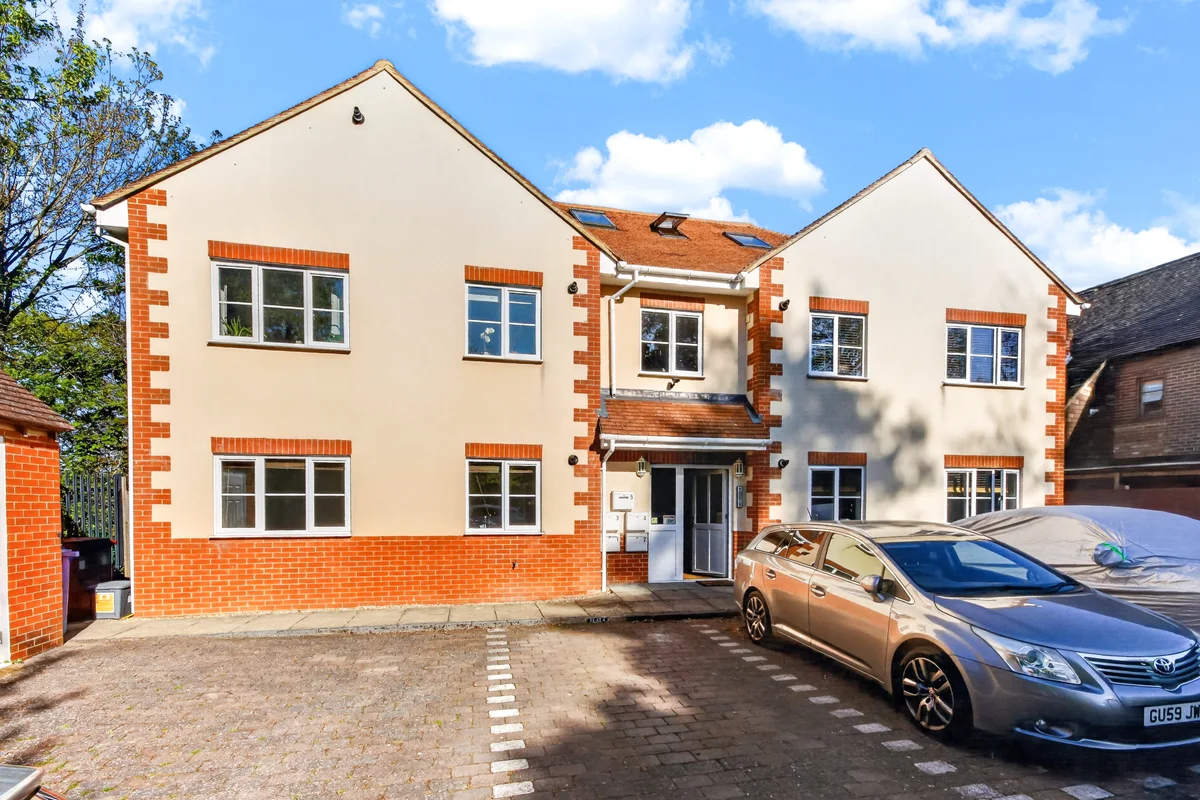 Larges Bridge Drive, Bracknell, RG12
