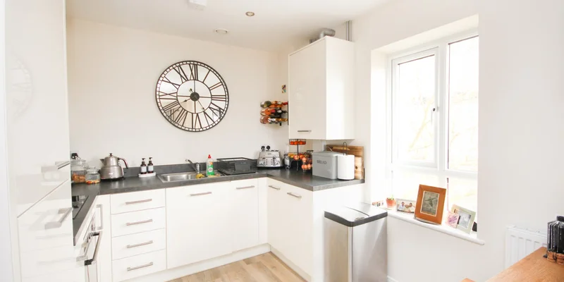 Fleming Place, Bracknell, RG12 - Image 2