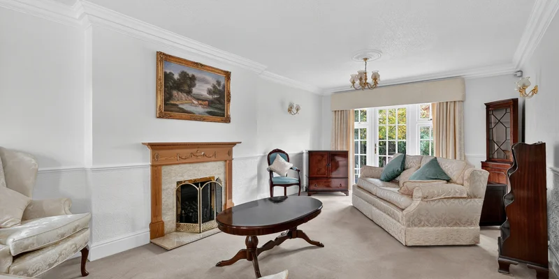 Ranelagh Drive, Bracknell - Image 2