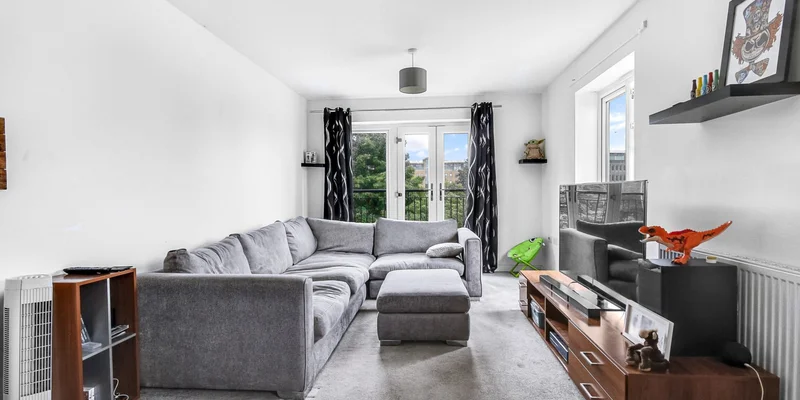 Hurley Drive, Bracknell - Image 3