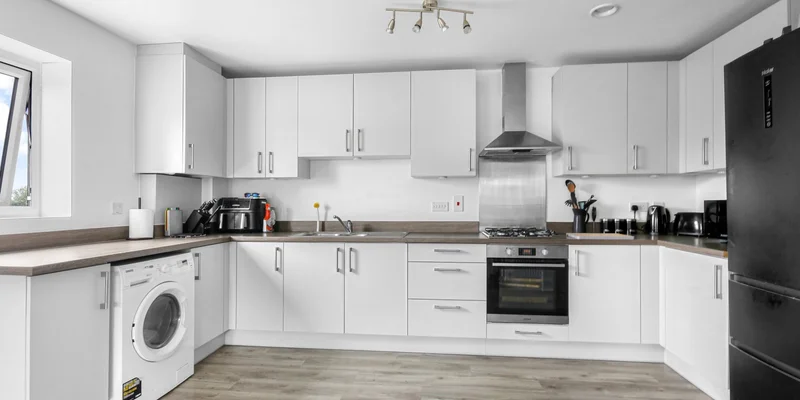 Hurley Drive, Bracknell - Image 2