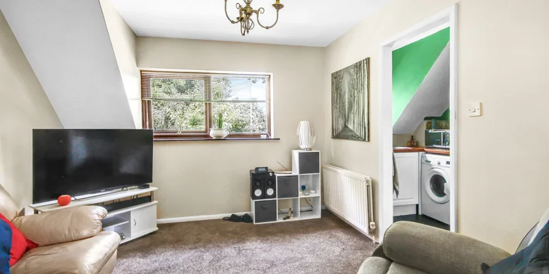 Rectory Close, Bracknell - Image 3