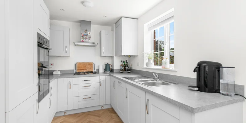 Sumner Chase, Binfield - Image 2