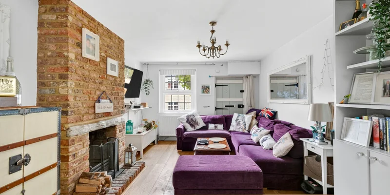 Rose Hill, Binfield - Image 3