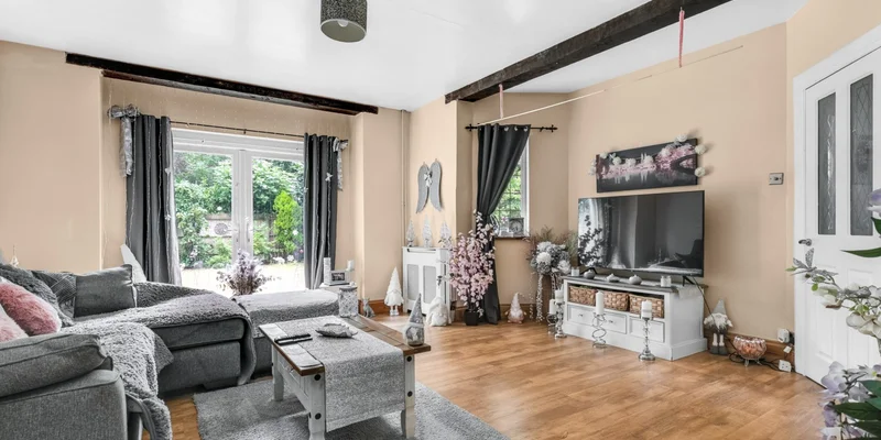 Bagshot Road, Bracknell - Image 3