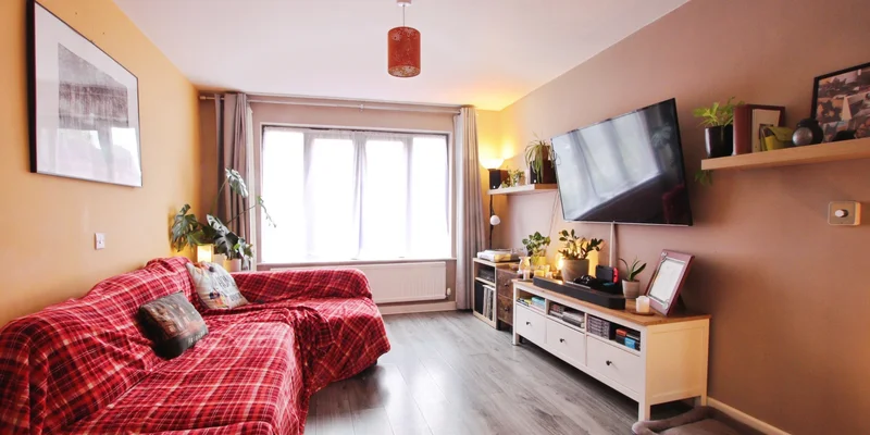 Southwick Court, Bracknell, RG12 - Image 3