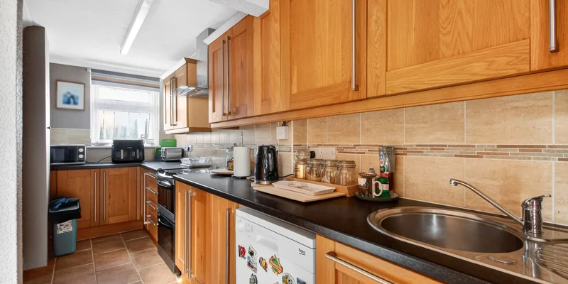 Merryhill Road, Bracknell, RG42 - Image 3
