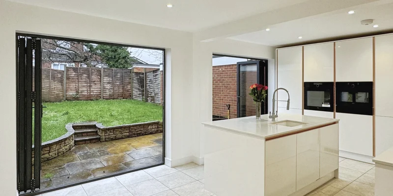 Delane Drive, Winnersh, RG41 - Image 2