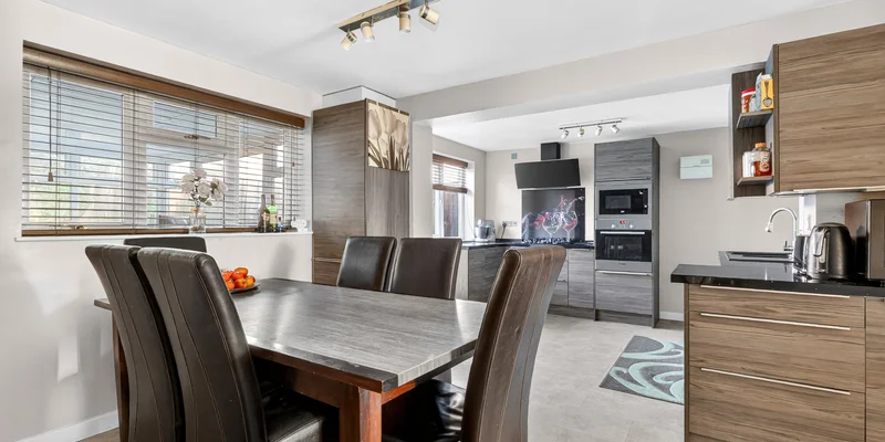 Arkwright Drive, Binfield, Bracknell, RG42 - Image 2