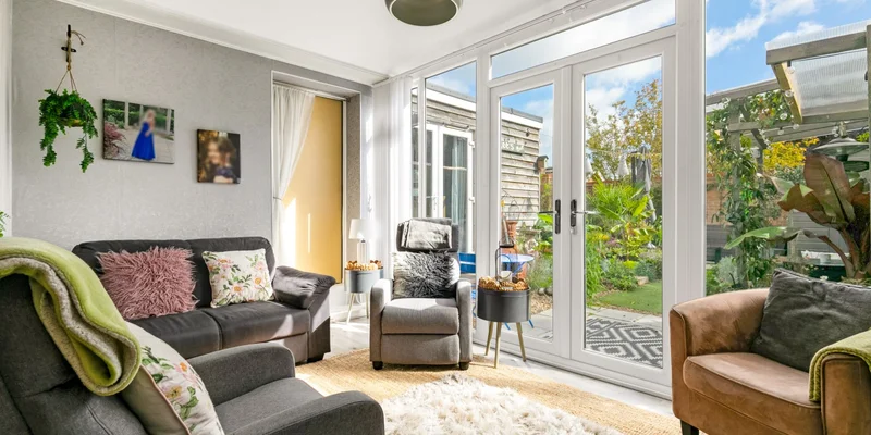 Austin Way, Bracknell - Image 3