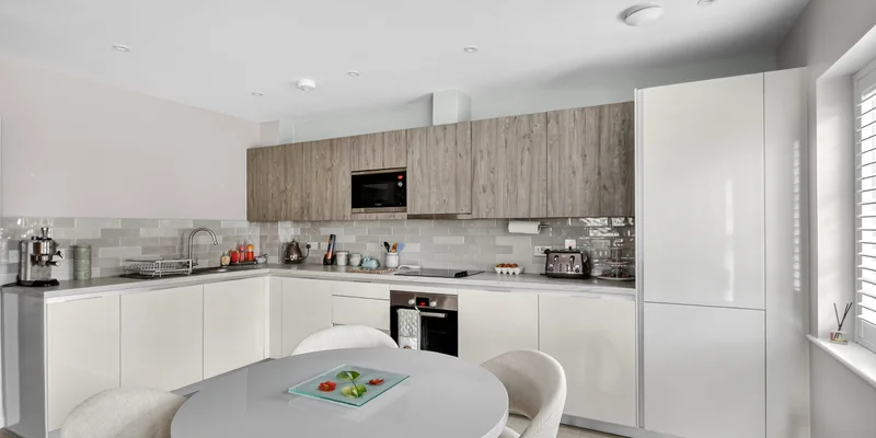 Warfield, Bracknell, RG42 - Image 3