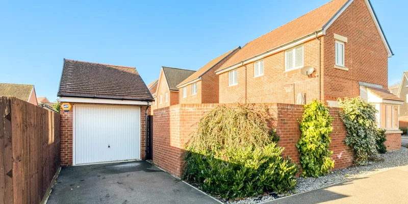 Barn Owl Drive, Bracknell, RG12 - Image 2