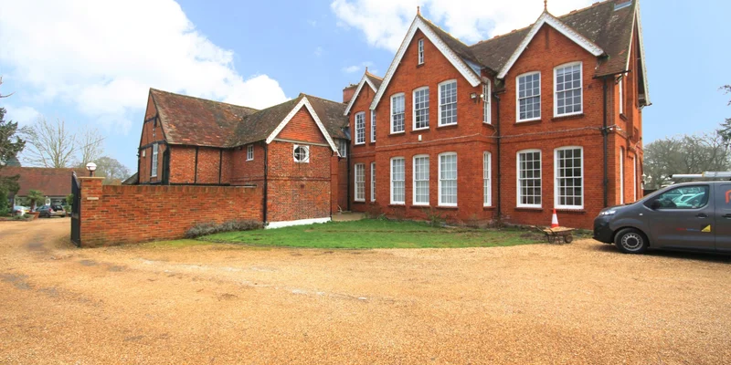 Forest Road, Wokingham, RG40 - Image 2