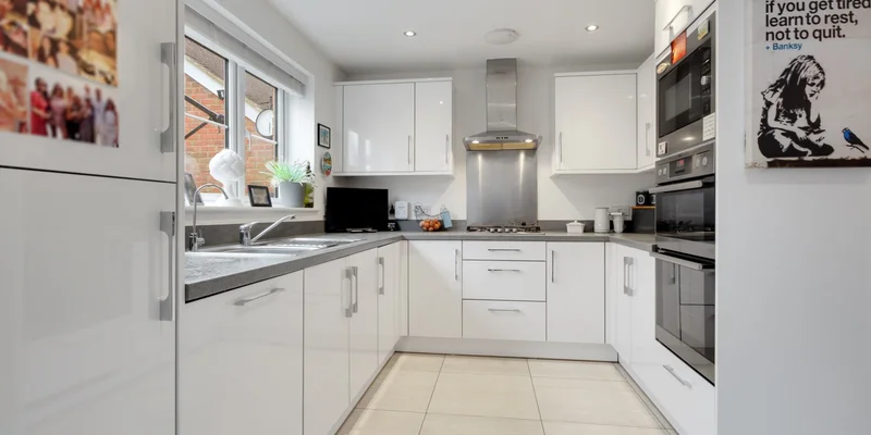Columba Gardens, Wokingham - Image 2