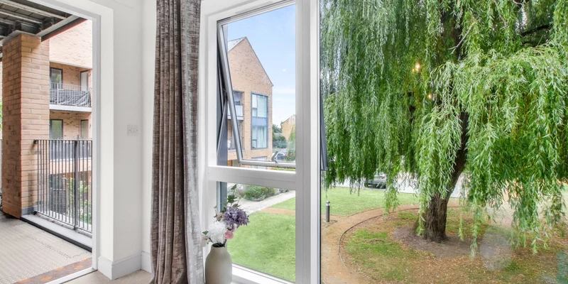 Larges Lane, Bracknell - Image 3