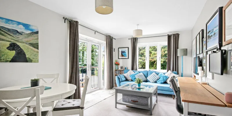 Cardew Court, Bracknell - Image 2