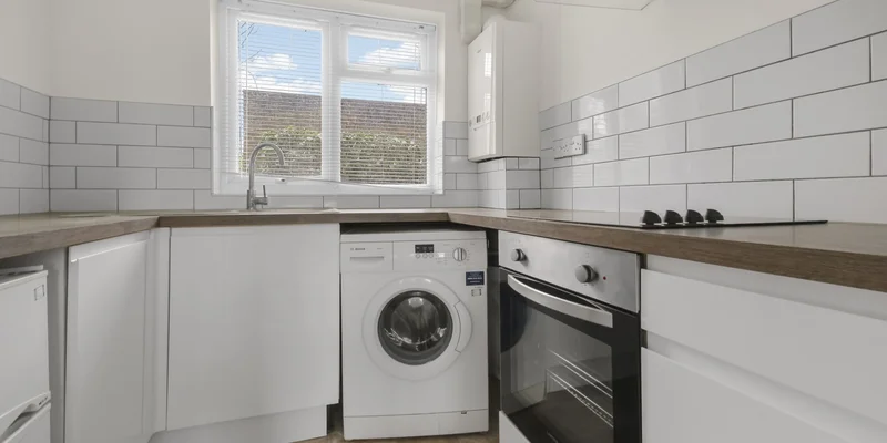 Hawkswood House, Bracknell - Image 3