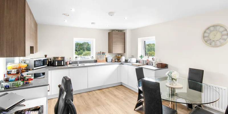 Webster Close, Bracknell - Image 3