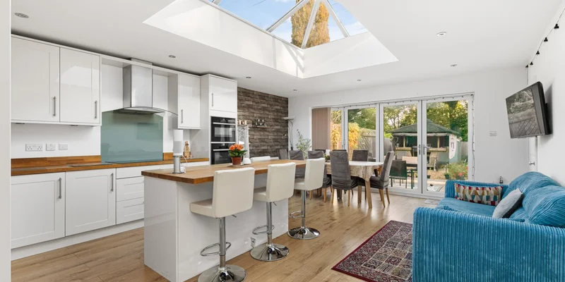 Arthur Road, Wokingham - Image 2
