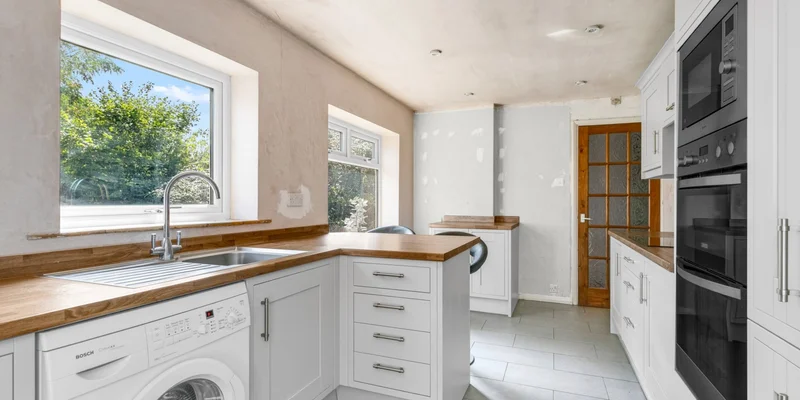 Harmar Close, Wokingham - Image 3