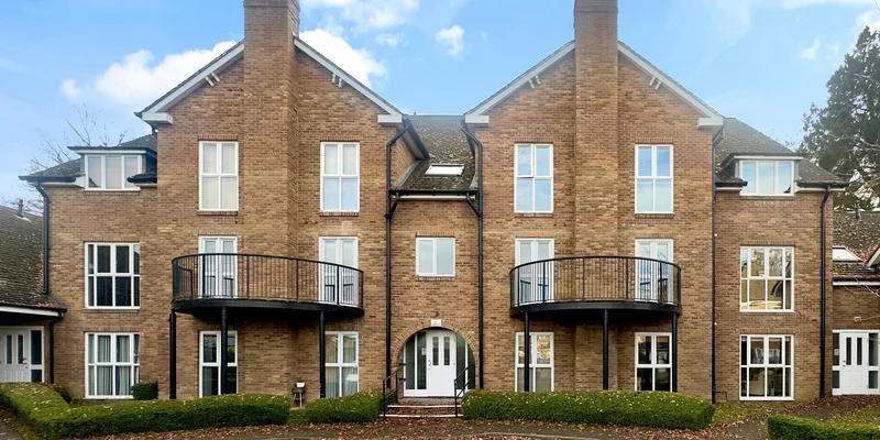 Squirrel Walk, Wokingham, RG41 - Image 2