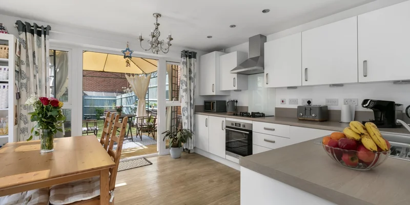 Ashmole Place, Wokingham - Image 2