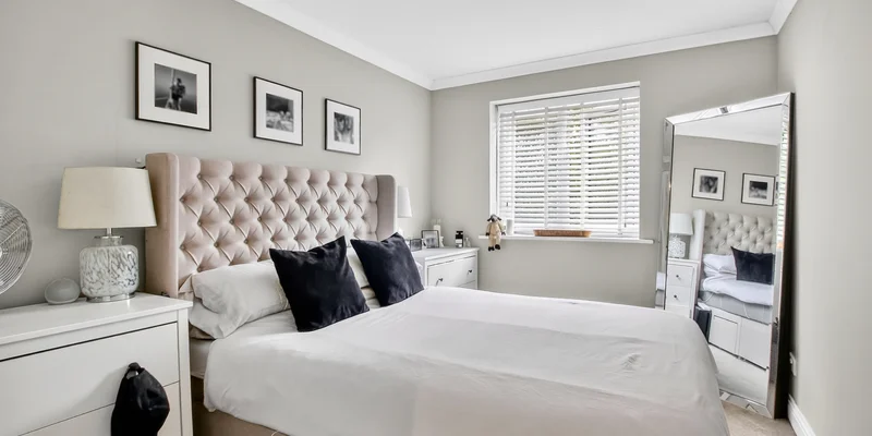 Crowthorne Road, Bracknell, RG12 - Image 2
