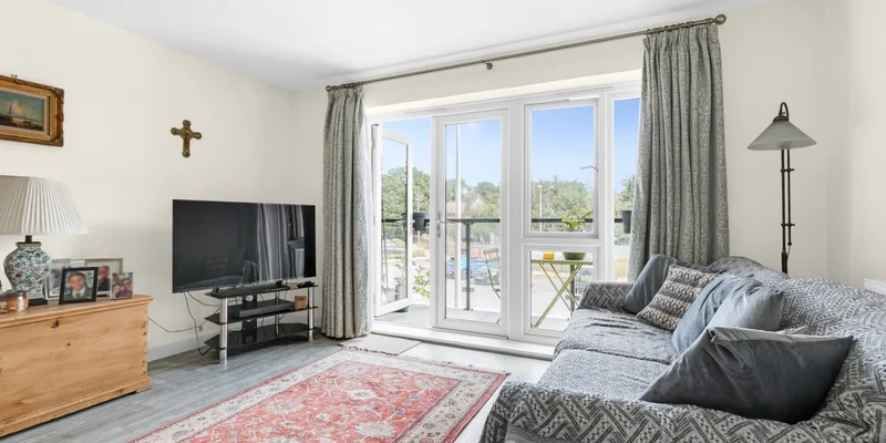 Beechey Place, Wokingham - Image 2