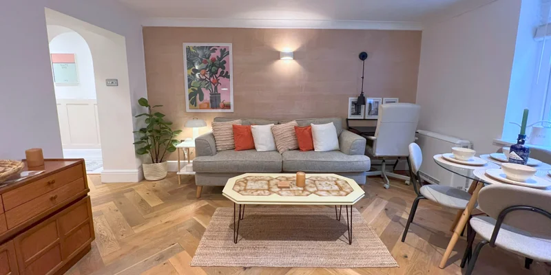 Shute End, Wokingham, RG40 - Image 2