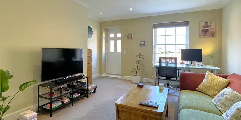 Broad Street, Wokingham - Image 3