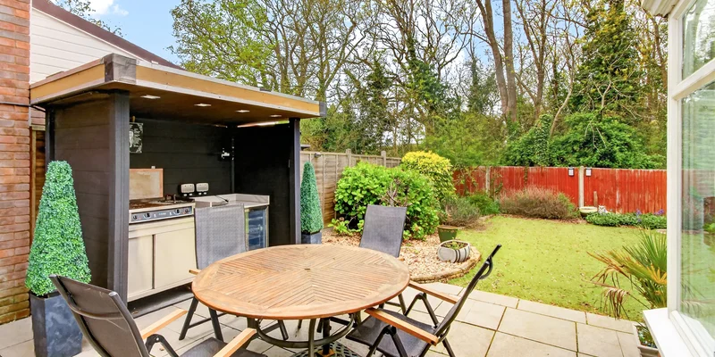 Montague Close, Wokingham - Image 2