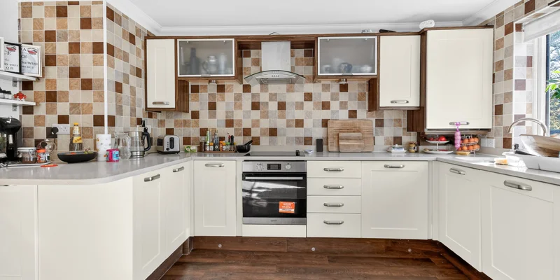 Larges Bridge Drive, Bracknell, RG12 - Image 2
