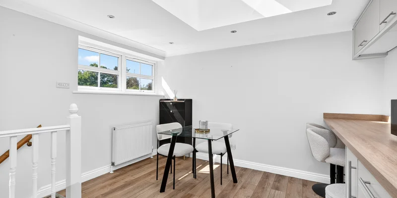 London Road, Wokingham, RG40 - Image 3