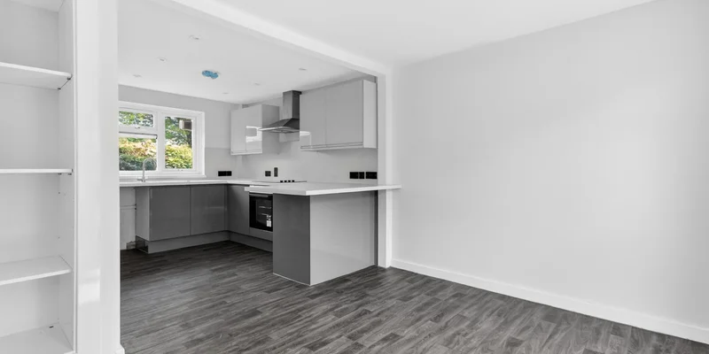 Aysgarth, Bracknell, RG12 - Image 3