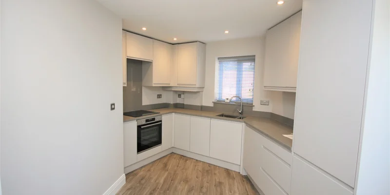 Robins Gate, Bracknell, RG12 - Image 2