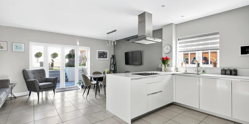 Betony Rise, Warfield, Bracknell, RG42 - Image 2