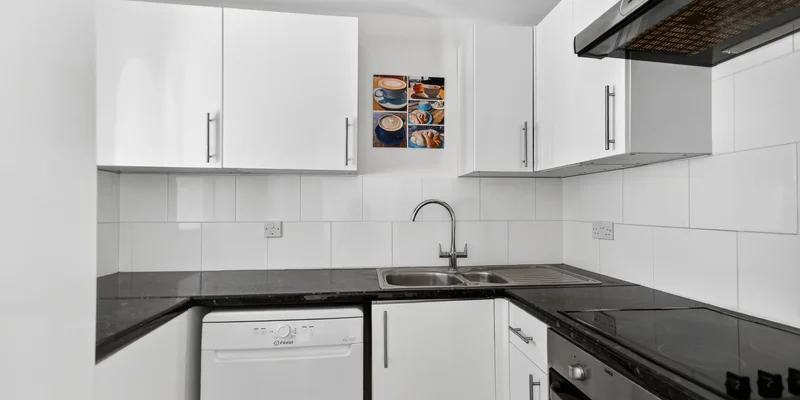 Wayland Close, Bracknell, RG12 - Image 3