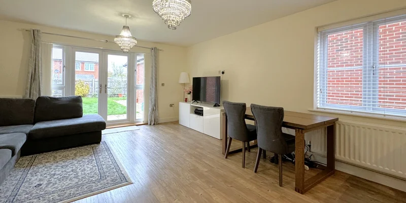 Chambers Way, Wokingham, RG40 - Image 3