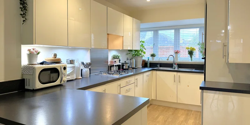 Chambers Way, Wokingham, RG40 - Image 2