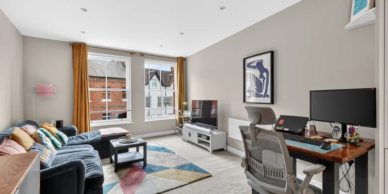 Shute End, Wokingham, RG40 - Image 2