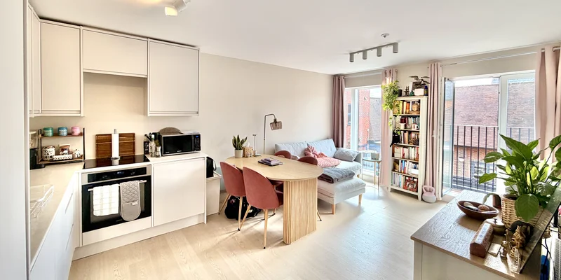 High Street, Crowthorne, RG45 - Image 3