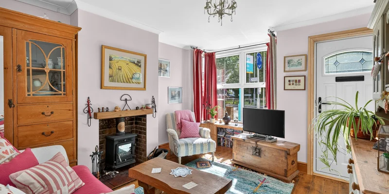 Terrace Road North, Binfield - Image 2