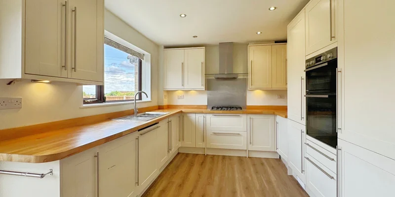 Tiffany Close, Wokingham, RG41 - Image 2