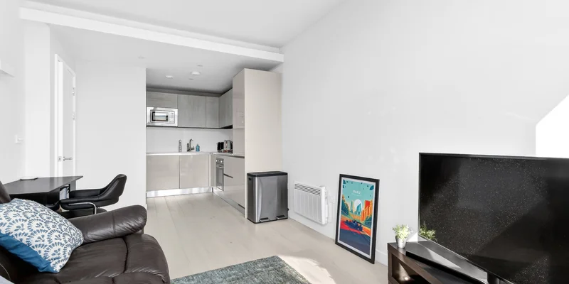 Wokingham Road, Bracknell, RG42 - Image 3