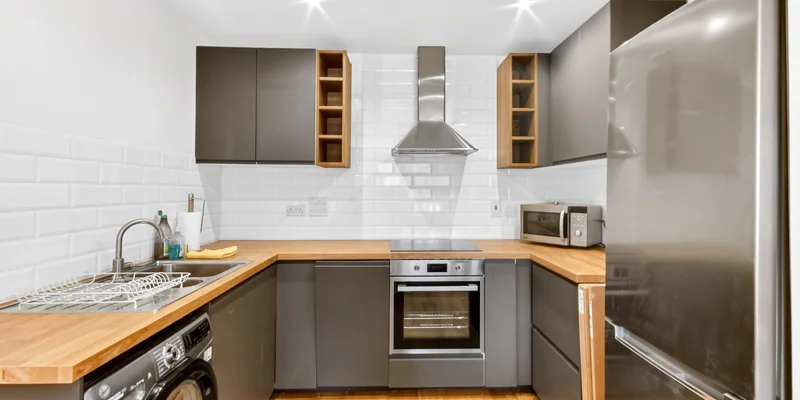 Outfield Crescent, Wokingham, RG40 - Image 3